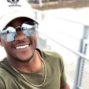 Meet your Posher, Robert